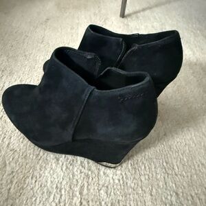 Vince Camuto Black Heeled Boots - petite